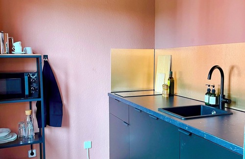 Reudnitz-Thonberg Apartment | Chic and central apartment in an old building
