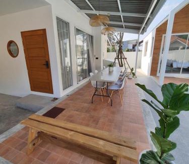 Pa Daet Villa | Chic and Cool Pool Villa