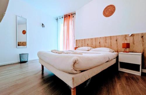Universite Apartment | Chic apart with parking near Paris