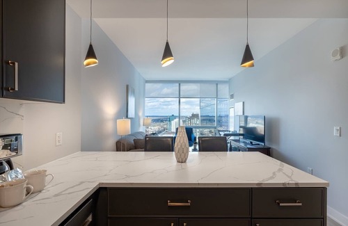 New Rochelle Apartment | Chic Apt with Indoor Pool & Gym