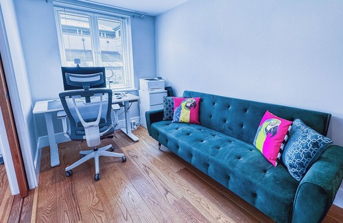 Kew Apartment | Chic Blue Comfort in Richmond