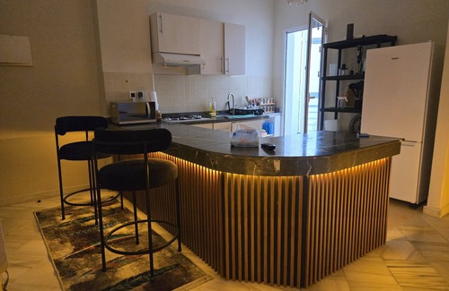 La Nouvelle Ville Ibn Batouta Apartment | Chic, Calm & Cozy Apart. Free Parking available secured residence mins frm beach