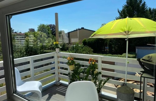 Rhein-Erft-Kreis District Apartment | Chic child-friendly apartment in Cologne Pulheim with balcony, barbecue, playground