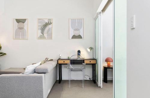 Perth Central Business District Apartment | Chic City Living Retreat - 1 Bdrm In Perth's Heart