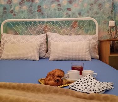 Inner City Budapest Apartment | Chic Cozy Quiet DELUXE Citycenter in ASTORIA with AC