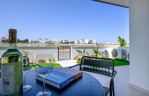 Livadia Apartment | Chic & Elegant Hideaway - Your Luxury Escape