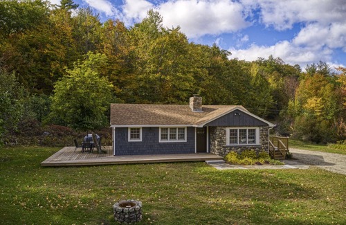 Mount Sunapee House | Chic Farmhouse Decor | Deck w/View