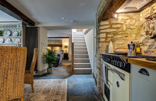 Fairford House | Chic Georgian town house in Cotswold town centre