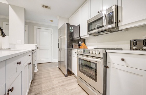 Lake Oconee Condo | Chic Greensboro Condo w/Lake Oconee Access!