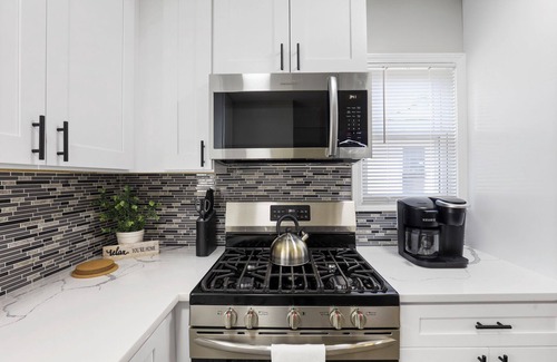 Fullersburg House | Chic Hinsdale Home, Open Concept