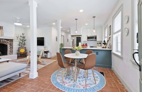 Historic District - North Apartment | Chic Historic District Retreat | Walk to Forsyth & River Street