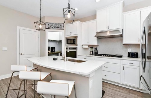 Galilee House | Chic Home near Disney with Waterpark Access in Reunion Village with Resort Amenities - 7962H