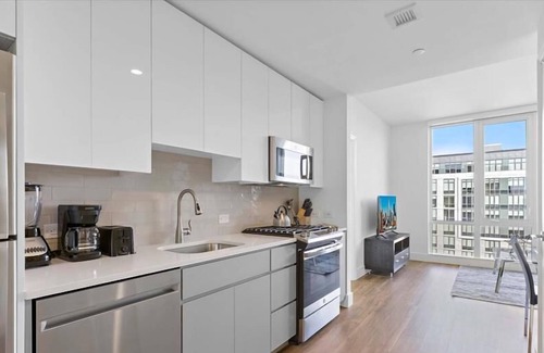 White Plains Apartment | Chic One Bedroom Apartment | Upscale Amenities | Downtown White Plains