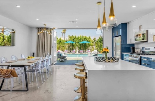 Racquet Club West House | Chic Private Oasis, 4 BR, Huge Pool & Spa, Views!