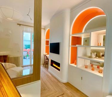 Chaillot Apartment | Chic & Rare Garden Apartment - Champs Elysées