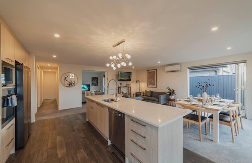 Halswell House | Chic Retreat - Modern Comforts & Game Room Fun!