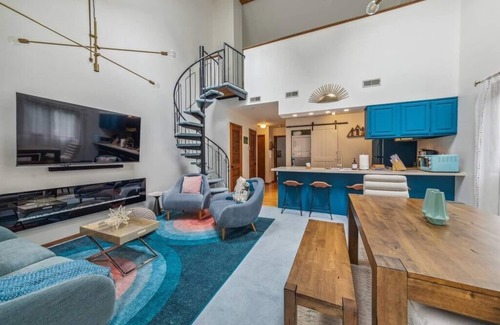 Vernon Condo | Chic-Retro Ski Loft | Mountain Creek slope-side