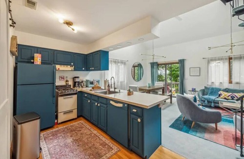 Vernon Condo | Chic-Retro Ski Loft | Mountain Creek slope-side