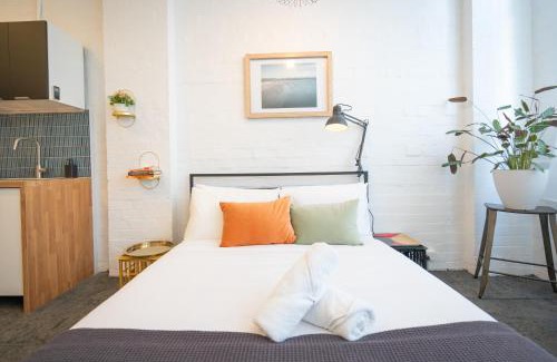 Darlinghurst Apartment | Chic Studio Oasis in the Heart of Darlinghurst NDA044-2