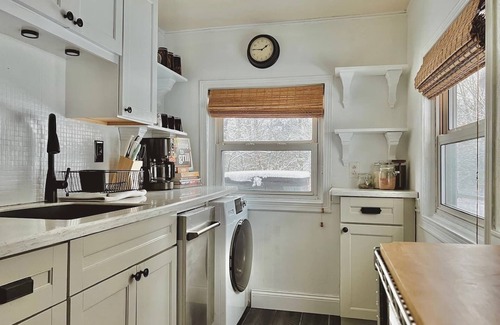Smallwood Cabin | Chic Treehouse Cabin with Pedal Boat, Hot Tub, BBQ, Fire Pit, SUPs, & Lake Access