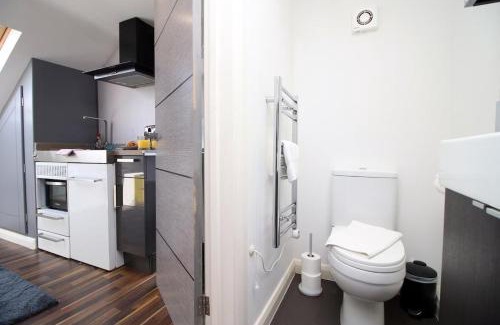 Plasnewydd Apartment | Chic & Trendy Studio