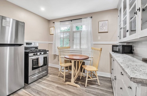 Buffalo Apartment | Chic Two Bedroom near Buffalo