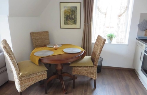 Luetetsburg Apartment | Chic vacation apartment Julia on the North Sea