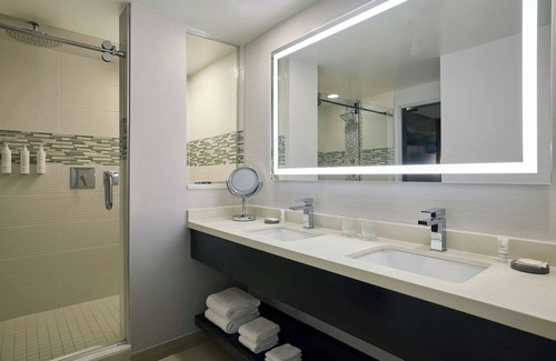 Hoffman Estates Hotel | Chicago Marriott Northwest