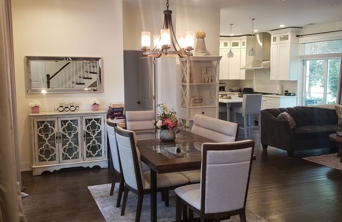 Wilmette House | Chicago - NorthShore Private Vacation Rental Luxury 3 Story Victorian Mansion