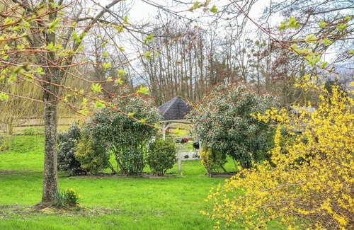 Saint-Julien-sur-Calonne House | CHICAMOUR - Beautiful apartment with terrace - Near Pont L'Evêque - 2 People