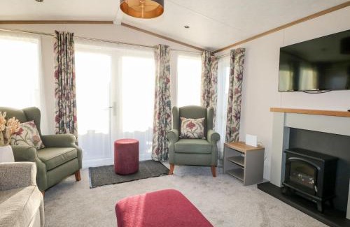 Chichester House | Chichester Lakeside Holiday Park