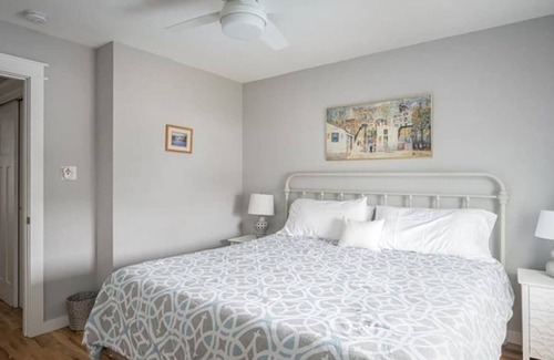 Chic's Beach House | Chic’s Beach Beauty S