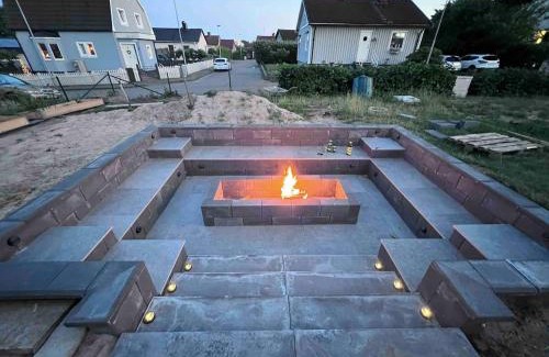 Halmstad Villa | Child-friendly villa with outdoor lounge, close to beach & golf