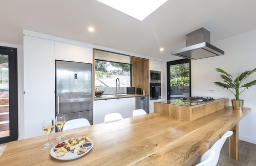 Akaroa House | Children's Bay Exclusive - Akaroa