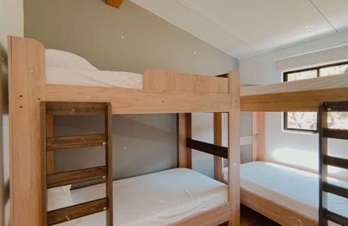 San Rafael Other | Chill hill cozy farm house on the outskirts of town