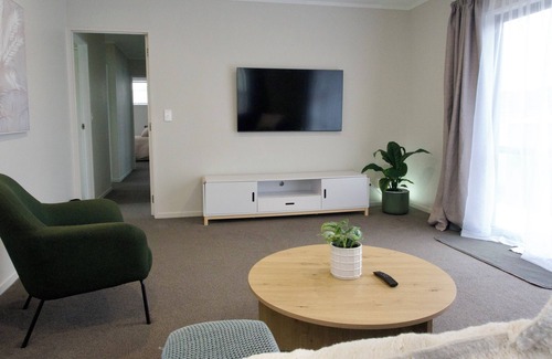 Papakura House | Chill Out South - Auckland Holiday Home