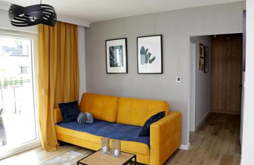 Lukecin Apartment | Chill&Sun Yellow