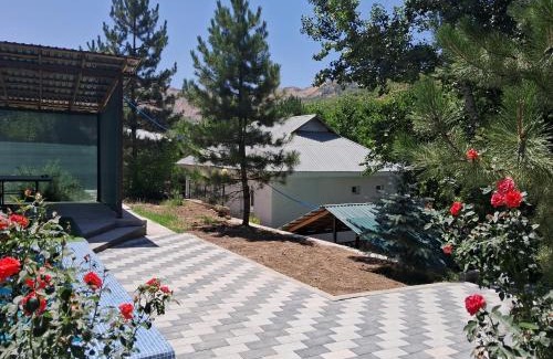 Uzbekistan Apartment | Chimgan Gora