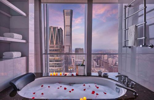 Beijing Central Business District Hotel | China World Summit Wing, Beijing