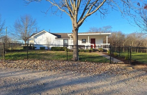 China Spring House | Chinaberry Cottage