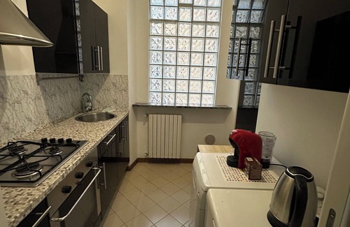 San Babila Apartment | Chiossetto House apartment in downtown Milan