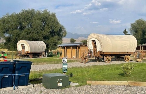 Salmon Cabin | Chisholm “Conestoga” Wagon at J&J Cabins