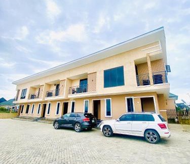 Ekrokpe Apartment | Chizzy Shortlets