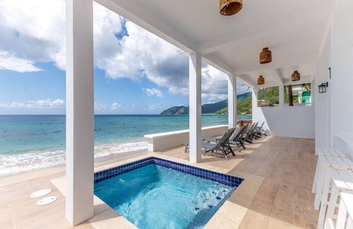 West End Apartment | Chmada Villa directly on the Beach!