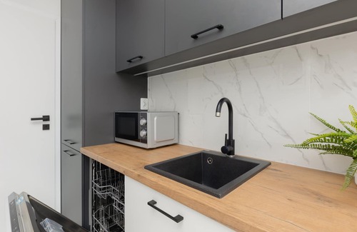 Mirow Apartment | Chmielna 106B | Fashionable Apartment | Parking