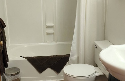 Edgetts Landing Cottage | Chocolate River Cottages - Chocolate River 1 Bedroom Cottage No.1