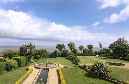 Shanklin Apartment | Christie Mansion - Luxury Cottages