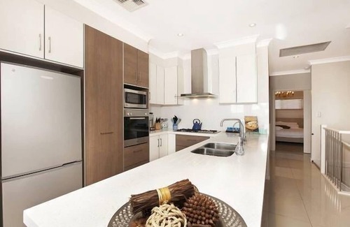 Christies Beach House | Christies Beach Exclusive Townhouse