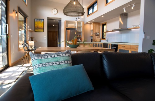 Bright House | Christina's Luxury Retreat
