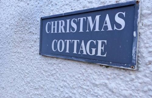 Rowardennan House | Christmas Cottage